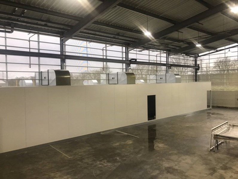 Spartan spray booth installed in France